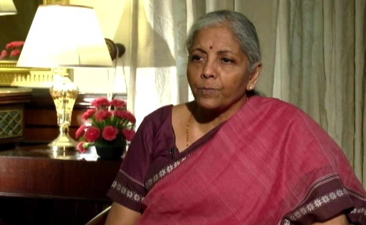 "कष्टदायक और बुरे हारे हुए लोग": निर्मला सीतारमण ने विपक्षी गठबंधन का उपहास उड़ाया