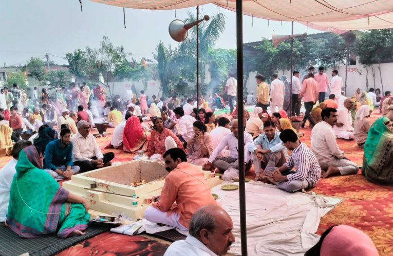 बिजनौर: स्वाहेड़ी ग्राम में 251 कुण्डीय महायज्ञ का भव्य आयोजन