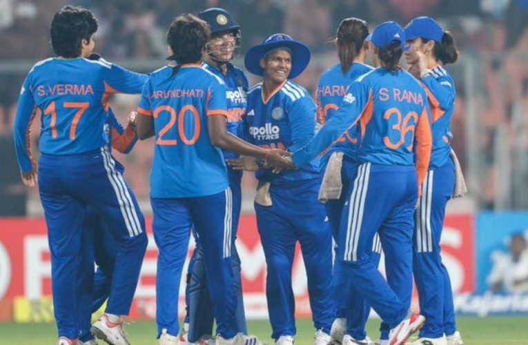 IND W vs SL W: भारतीय महिला टीम का ऐतिहासिक क्लीन स्वीप, पांचवें टी20 में श्रीलंका पर रोमांचक जीत