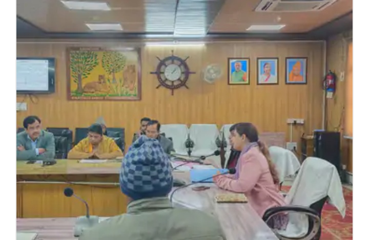 बिजनौर : निर्माण कार्यों की गुणवत्ता पर जिलाधिकारी सख्त