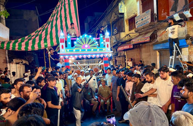 मोहर्रम के अखाड़ों में चाहशीरी का दबदबा, शानदार प्रदर्शन के बल पर उस्ताद बेबी का अखाडा रहा अव्वल